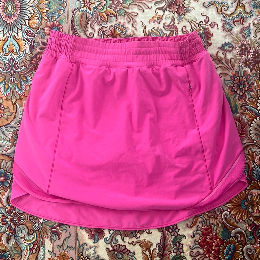 Lululemon pink skirt / skort